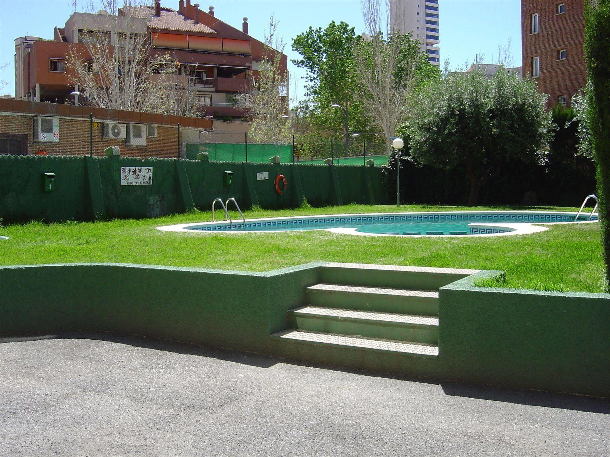 Apartamentos Torre Gerona Benidorm Exterior foto
